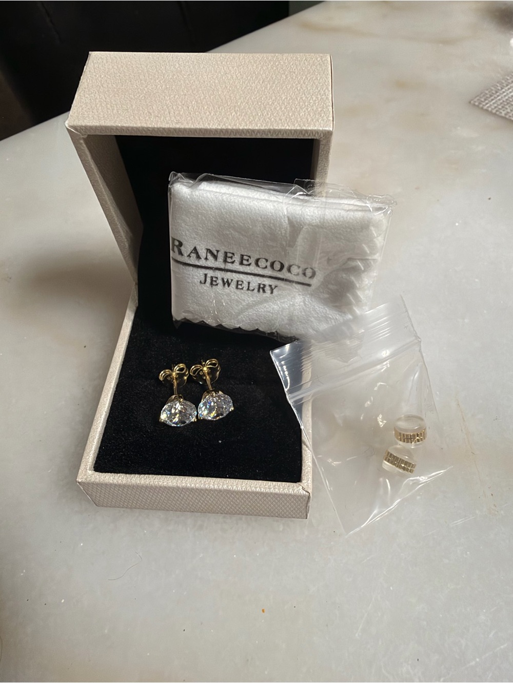 Stunning Flame 14kt Gold Plated 925 Silver Stud Earings with 2.4ct Cubic Zirc.